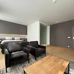 Namur Mellet